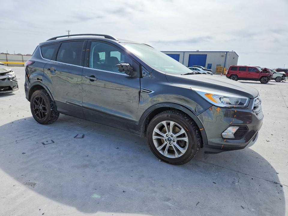 Photo 4 from auction – 2017 FORD ESCAPE with VIN 1FMCU9GDXHUB60823