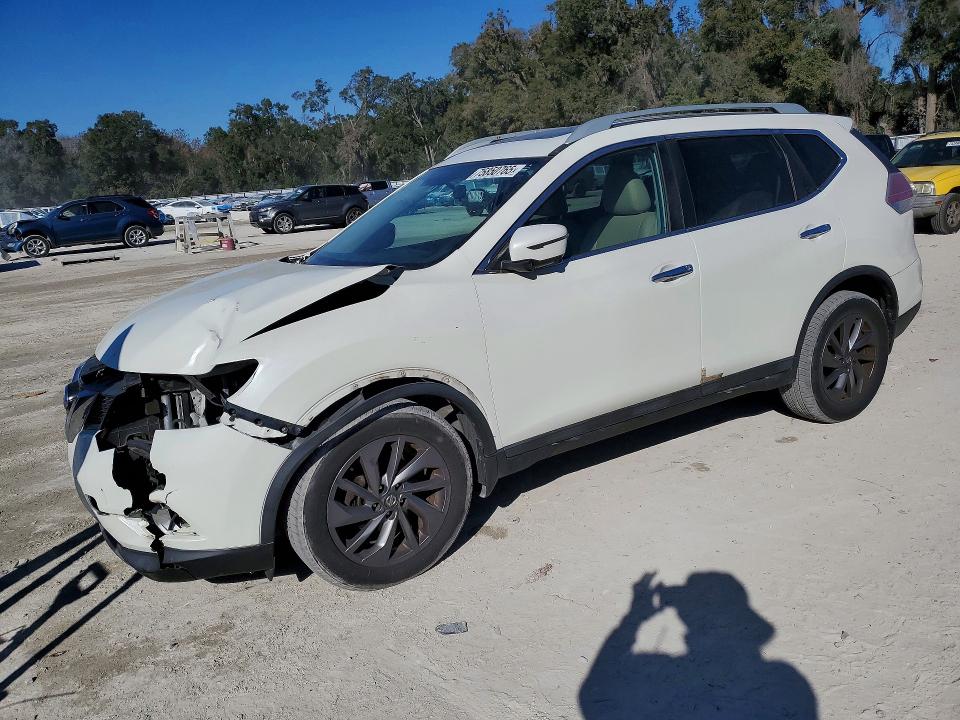 NISSAN ROGUE S 2016 with VIN 5N1AT2MV6GC765473 - Photo from auction