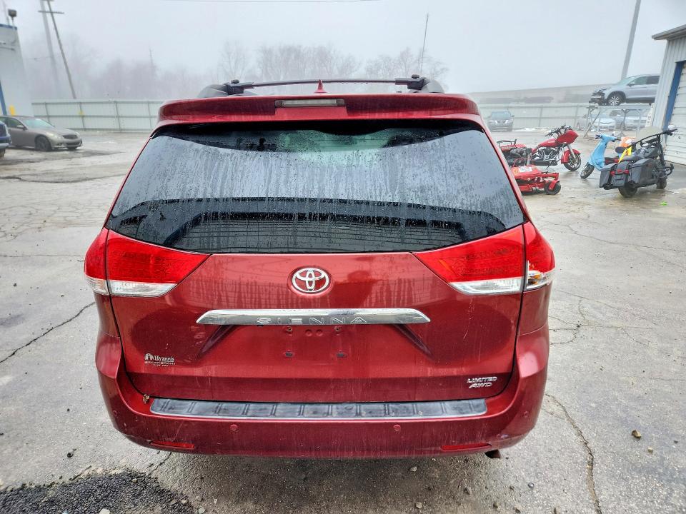 Photo 6 from auction – 2012 TOYOTA SIENNA with VIN 5TDDK3DC6CS035595