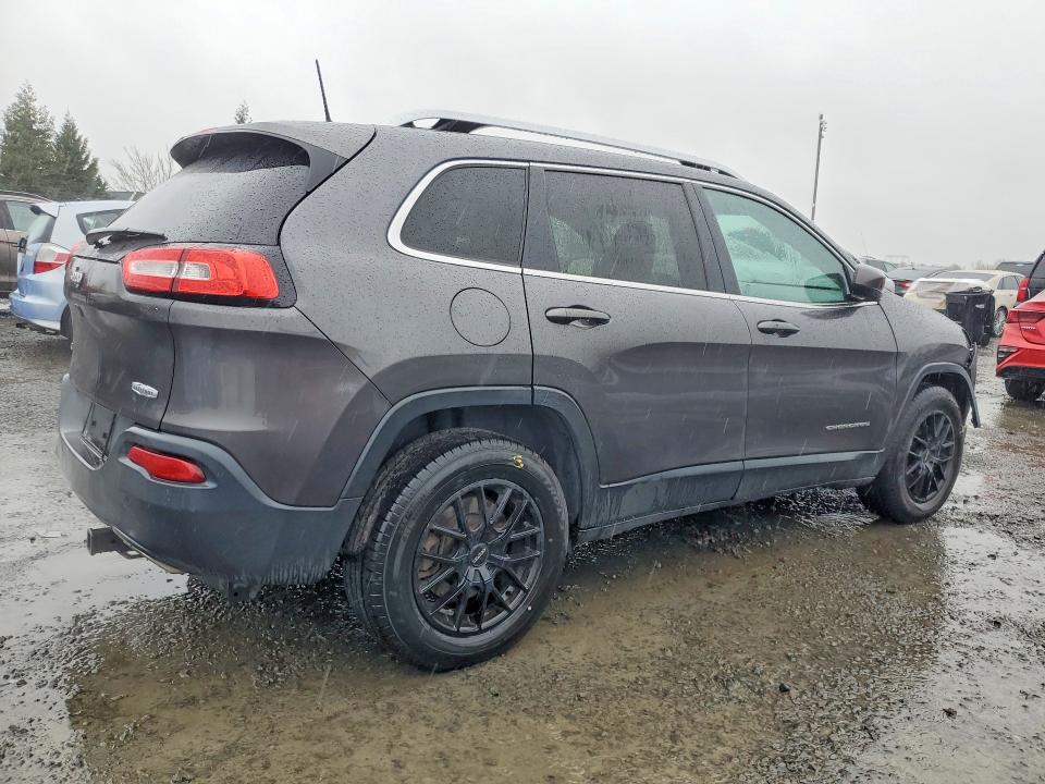 Photo 3 from auction – 2016 JEEP CHEROKEE with VIN 1C4PJMCS3GW245799