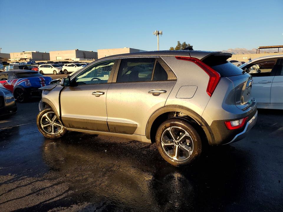 Photo 2 from auction – 2026 KIA NIRO LX with VIN KNDCP3LE9T5331572