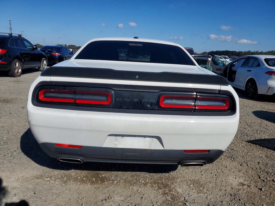 Photo 6 from auction – 2021 DODGE CHALLENGER with VIN 2C3CDZAG4MH676197