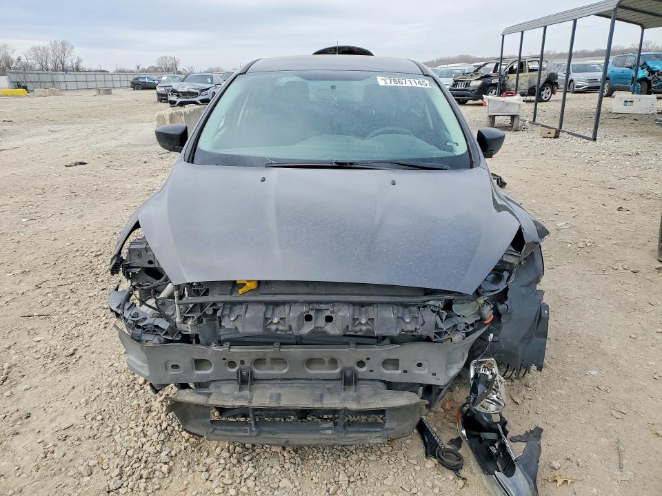 Photo 5 from auction – 2016 FORD FOCUS with VIN 1FADP3E20GL294054