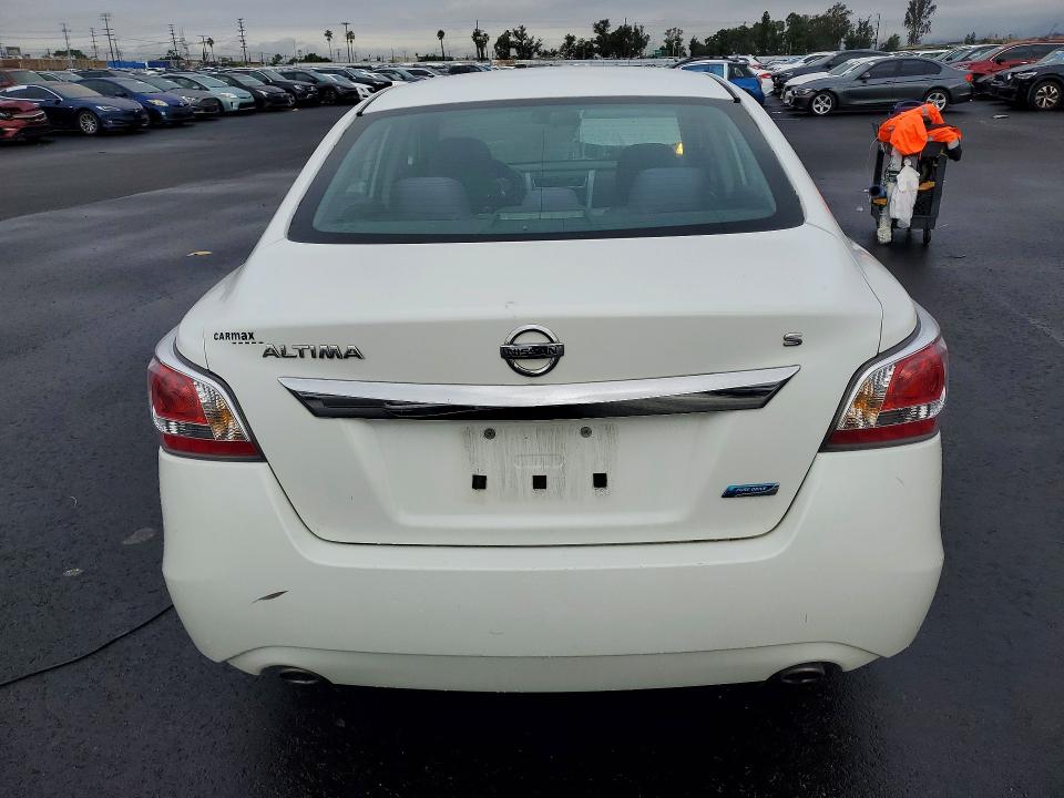 Photo 6 from auction – 2014 NISS ALTIMA with VIN 1N4AL3AP2EN252244
