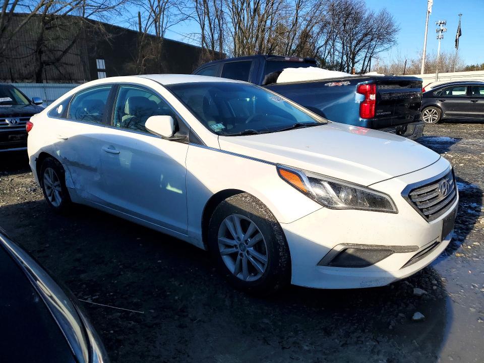 Photo 4 from auction – 2016 HYUNDAI SONATA with VIN 5NPE24AF0GH281109