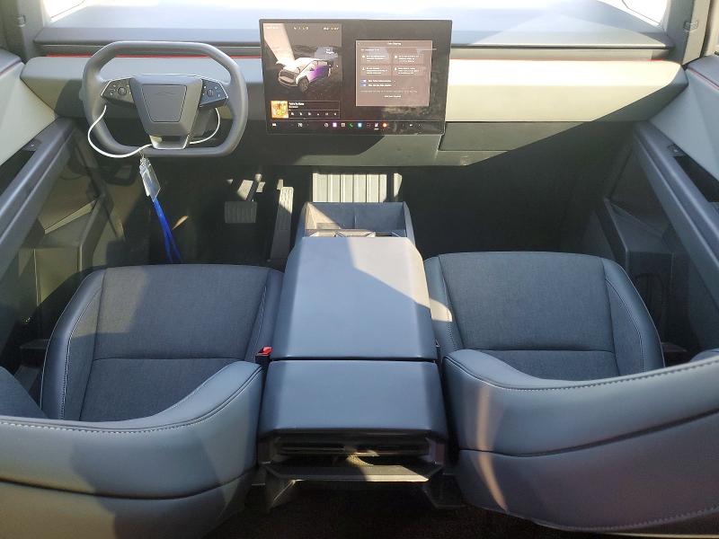 Zdjęcie 8 z aukcji – 2025 TESLA CYBERTRUCK z VIN 7G2CEGEC3SA076420
