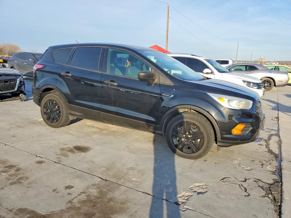 Фото 4 с аукциона – 2017 FORD ESCAPE S с VIN 1FMCU0F77HUD78693