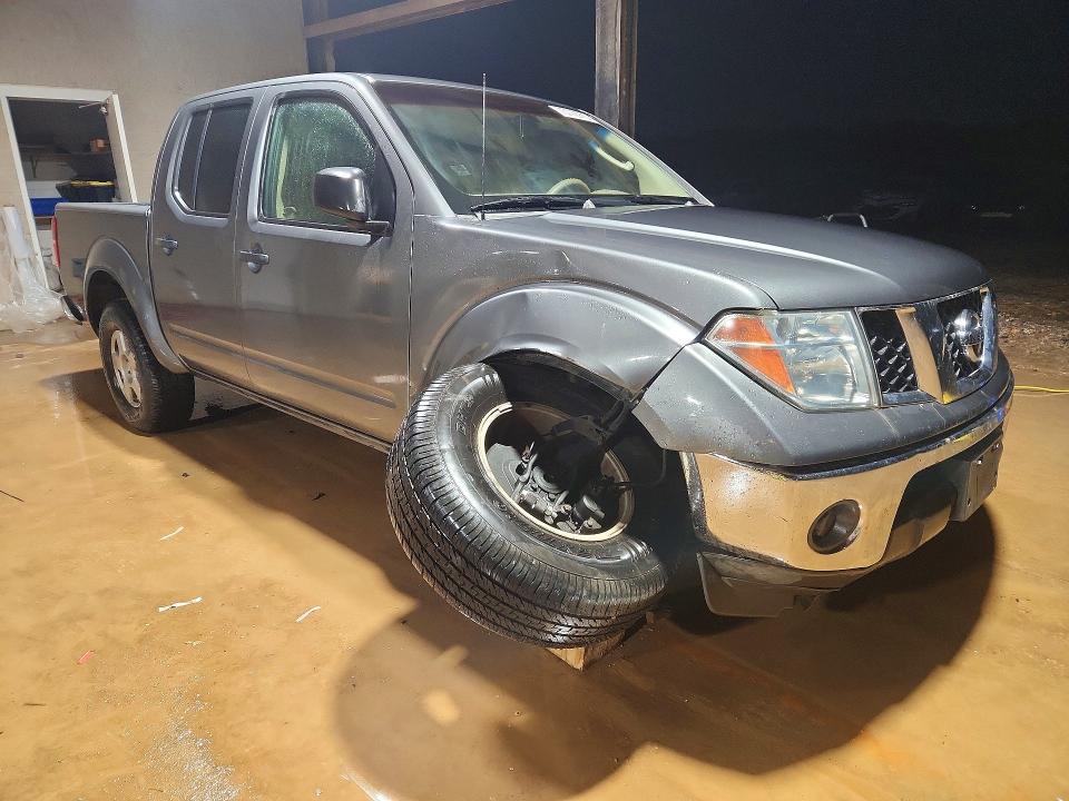 Photo 4 from auction – 2005 NISS FRONTIER with VIN 1N6AD07U65C456864