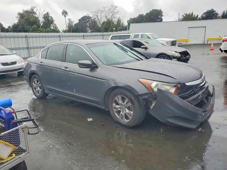 Photo 4 from auction – 2012 HONDA ACCORD with VIN 1HGCP2F65CA148094