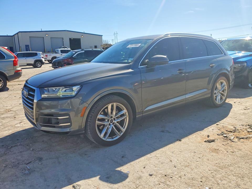 AUDI Q7 2018 with VIN WA1VAAF79JD043950 - Photo from auction