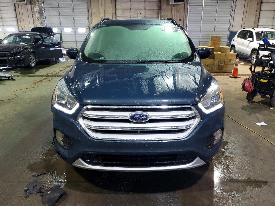Photo 5 from auction – 2019 FORD ESCAPE with VIN 1FMCU9HD1KUA77092