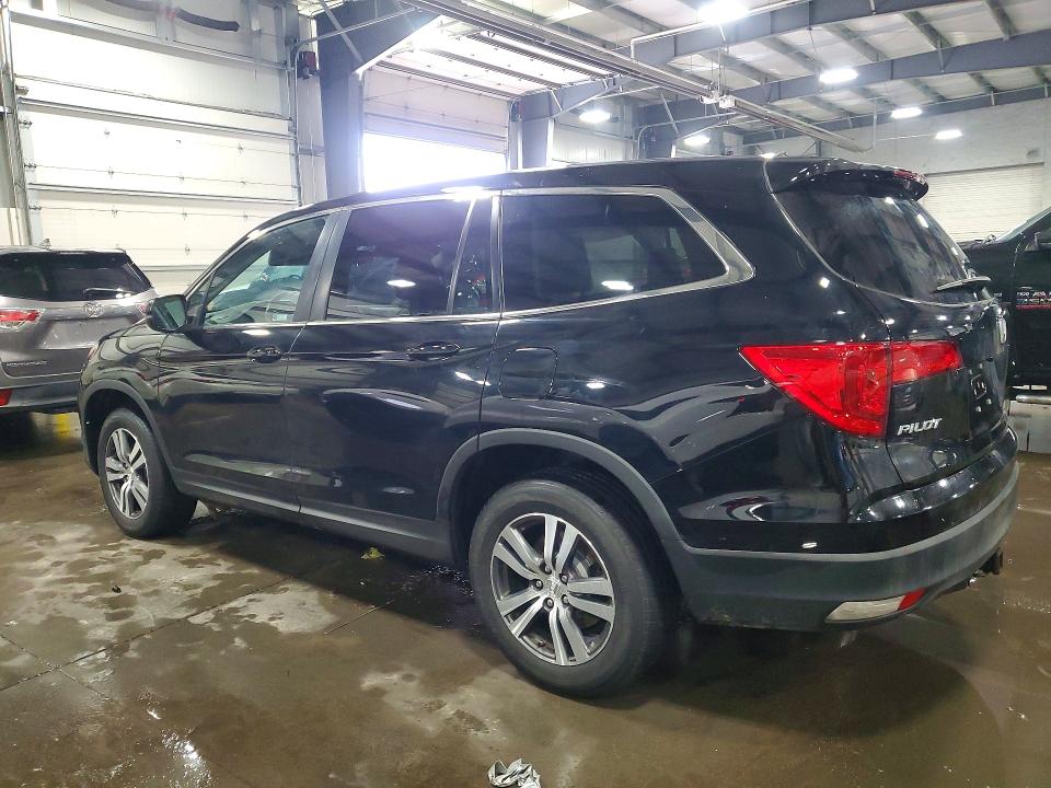 Photo 2 from auction – 2018 HONDA PILOT EXL with VIN 5FNYF6H56JB017263