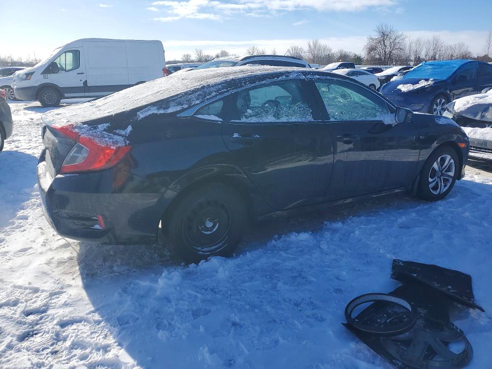 Photo 3 from auction – 2018 HONDA CIVIC LX with VIN 2HGFC2F50JH000658