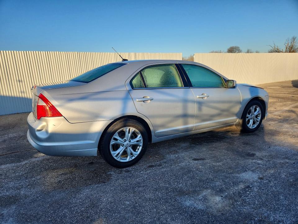 Photo 3 from auction – 2012 FORD FUSION with VIN 3FAHP0HG2CR445463