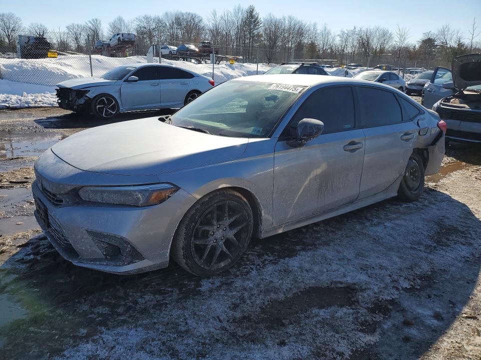 HONDA CIVIC 2022 with VIN 2HGFE2F50NH555562 - Photo from auction