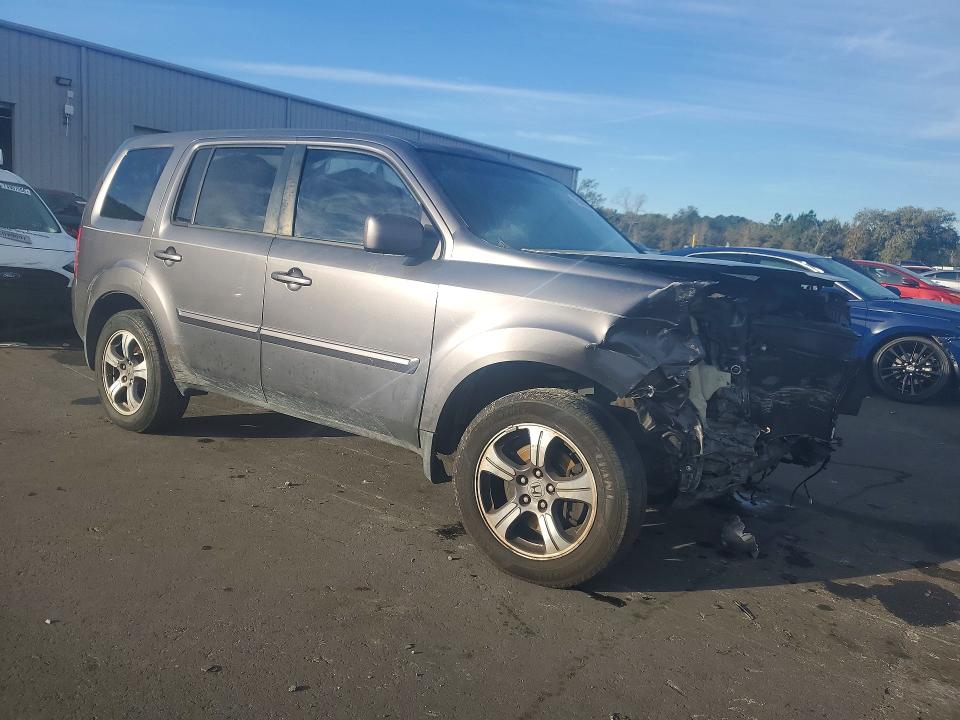 Photo 4 from auction – 2015 HONDA PILOT with VIN 5FNYF3H36FB026422