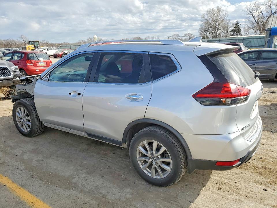 Photo 2 from auction – 2018 NISSAN ROGUE with VIN KNMAT2MT3JP552497