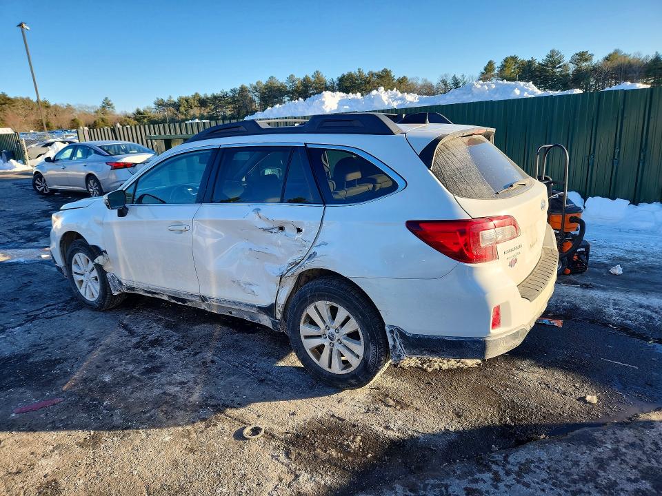 Photo 2 from auction – 2016 SUBARU OUTBACK 2. with VIN 4S4BSAHC1G3202874