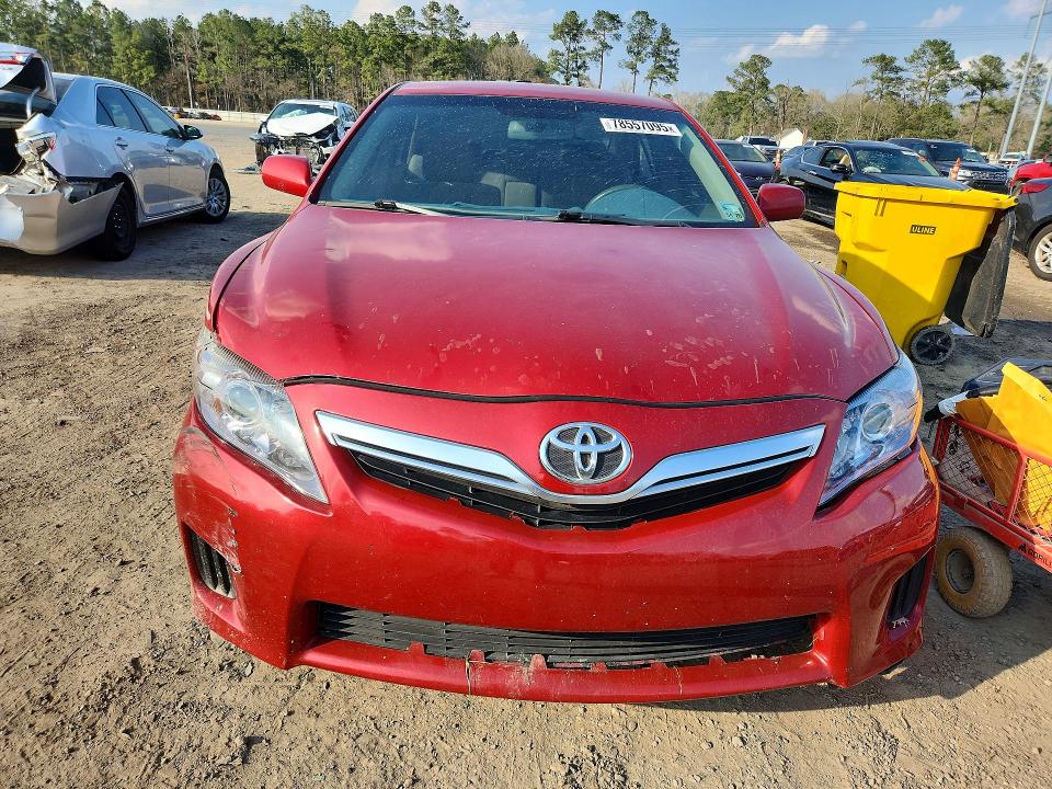 Photo 5 from auction – 2010 TOYOTA CAMRY with VIN 4T1BB3EK1AU111998
