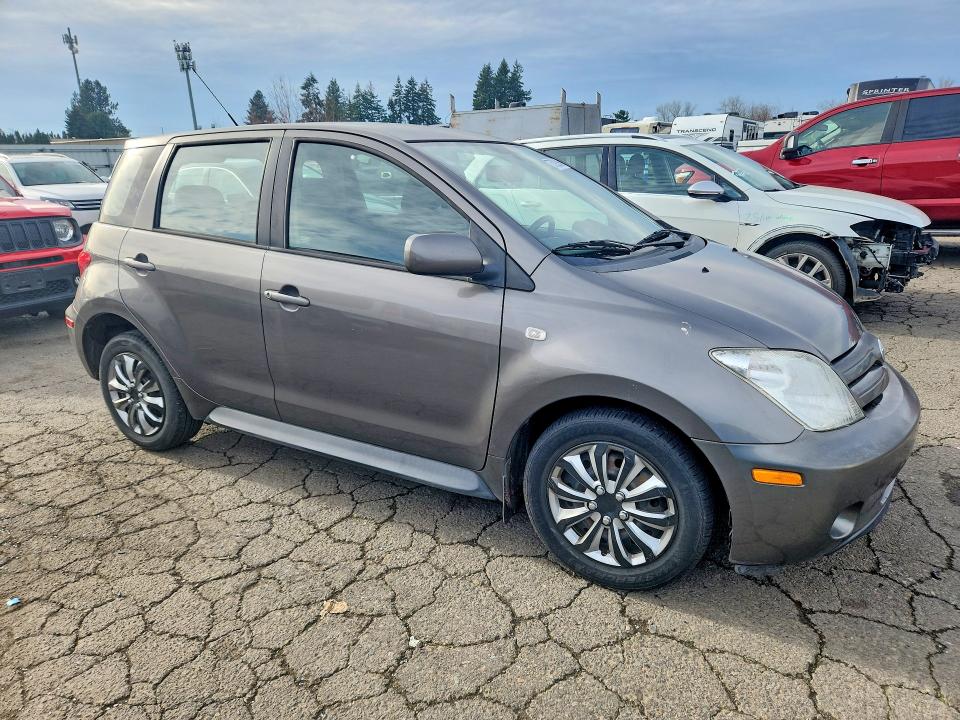 Photo 4 from auction – 2005 TOYOTA SCION XA with VIN JTKKT624050122263
