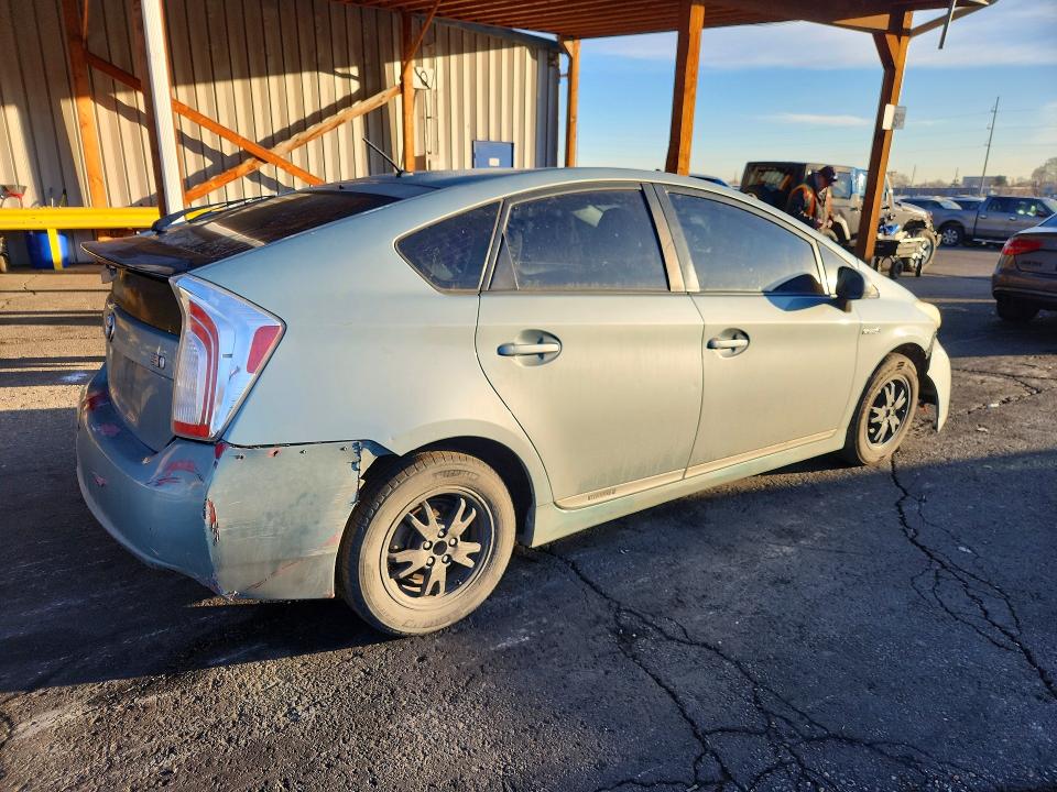 Photo 3 from auction – 2013 TOYOTA PRIUS with VIN JTDKN3DU4D5589488