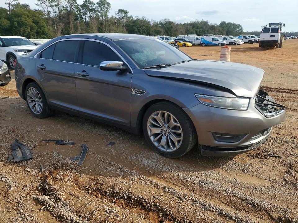 Photo 4 from auction – 2013 FORD TAURUS with VIN 1FAHP2F87DG221654