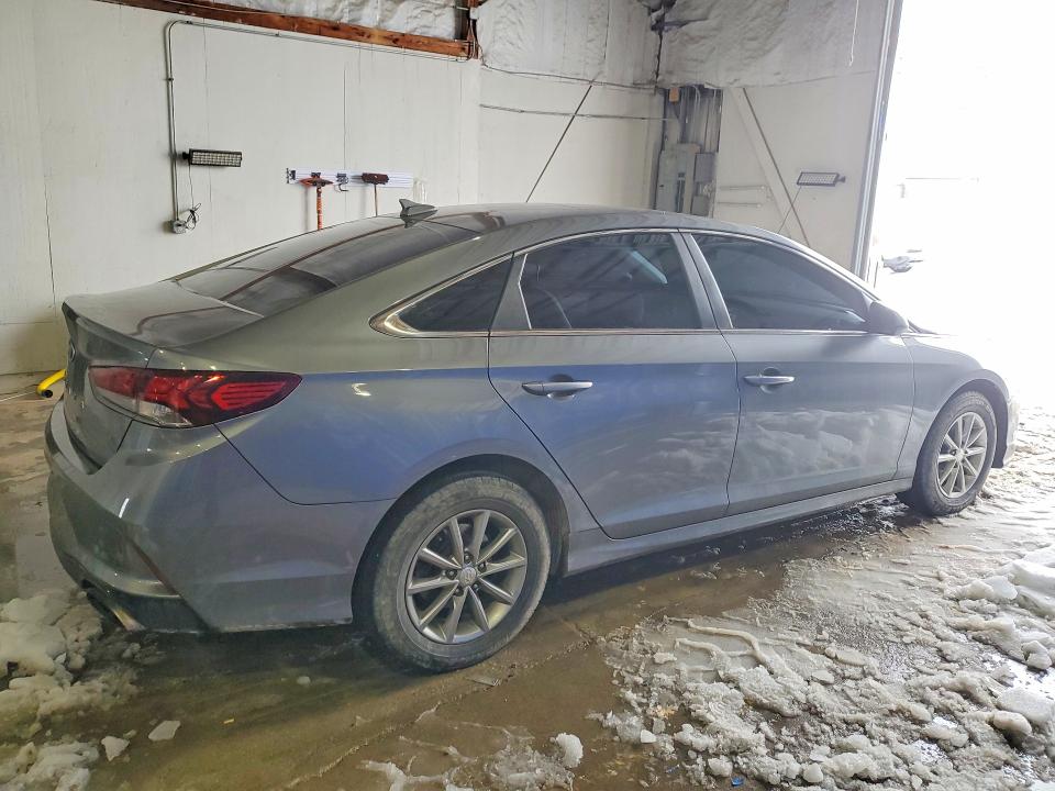 Photo 3 from auction – 2019 HYUNDAI SONATA with VIN 5NPE24AF8KH780619