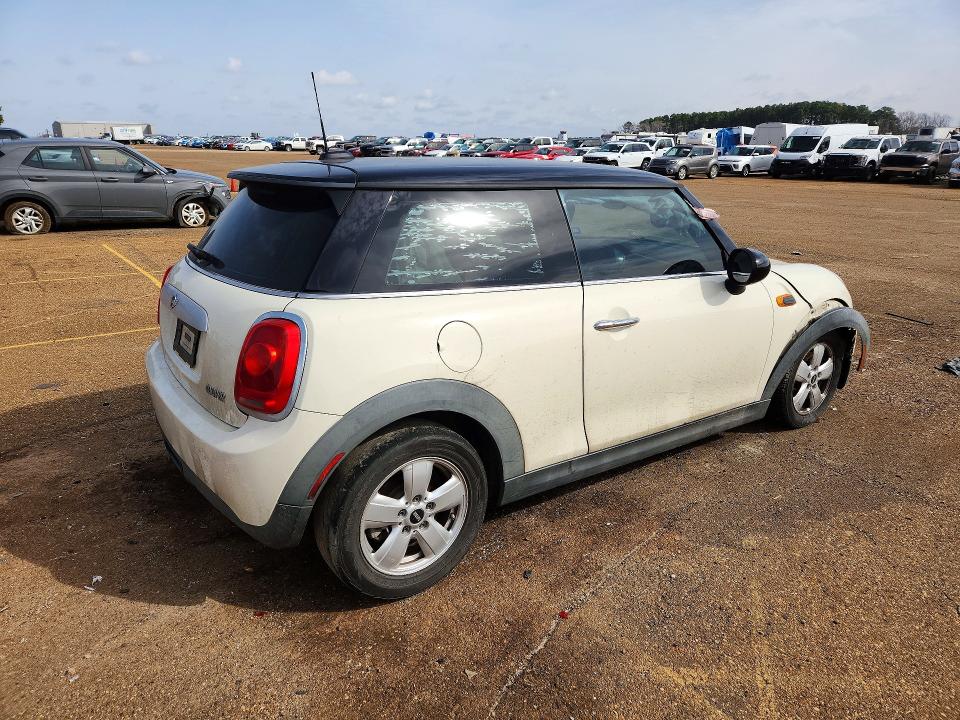 Photo 3 from auction – 2015 MINI COOPER with VIN WMWXM5C51F3A58858