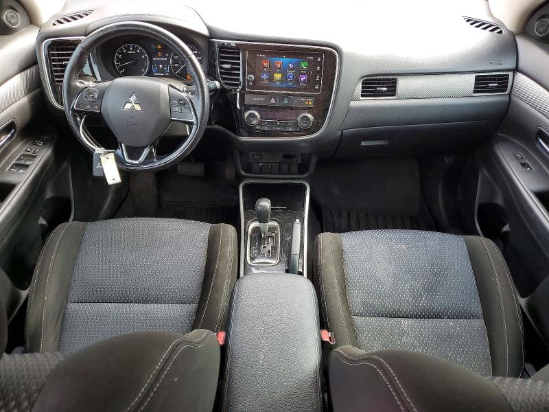 Zdjęcie 8 z aukcji – 2018 MITSUBISHI OUTLANDER z VIN JA4AD3A35JZ040245