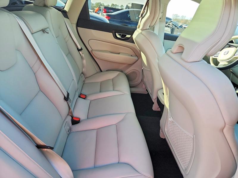 Photo 11 from auction – 2023 VOLVO XC60 with VIN YV4L12DN5P1204497