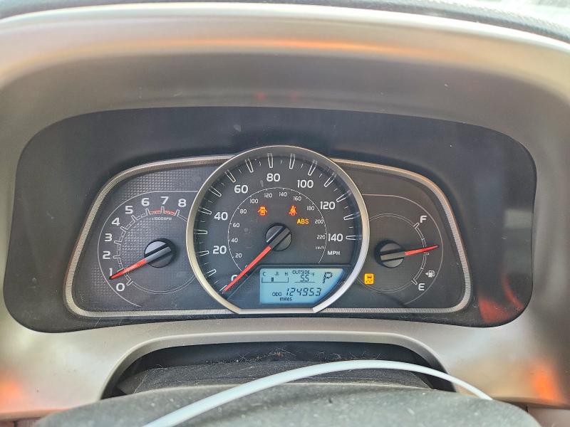 Photo 9 from auction – 2014 TOYOTA RAV4 with VIN JTMZFREV5EJ019837