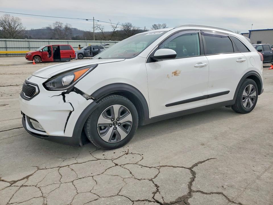 KIA NIRO FE 2017 with VIN KNDCB3LC1H5085055 - Photo from auction