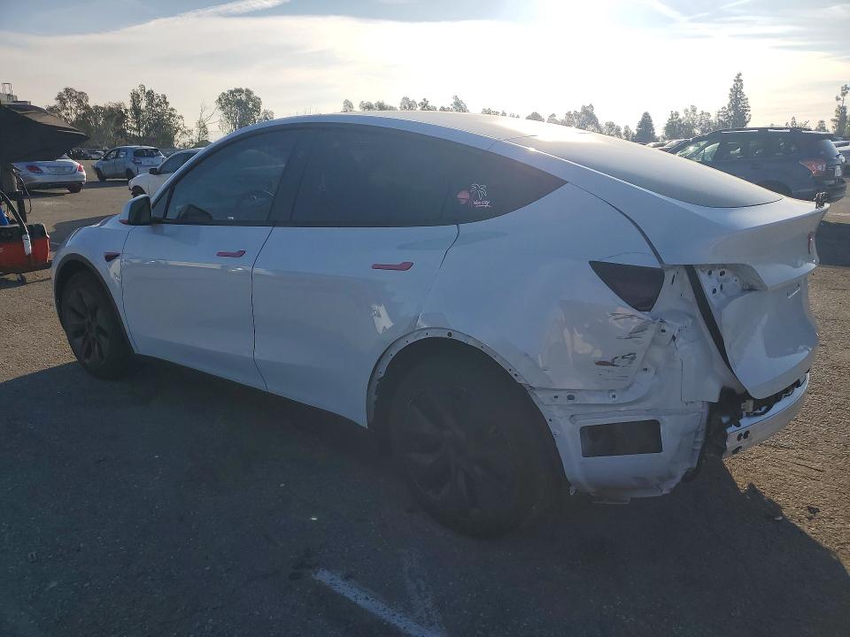 Photo 2 from auction – 2024 TESLA MODEL Y with VIN 7SAYGDED0RF122067