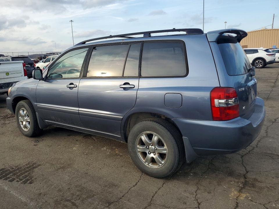 Photo 2 from auction – 2007 TOYOTA HIGHLANDER with VIN JTEGP21A270130882
