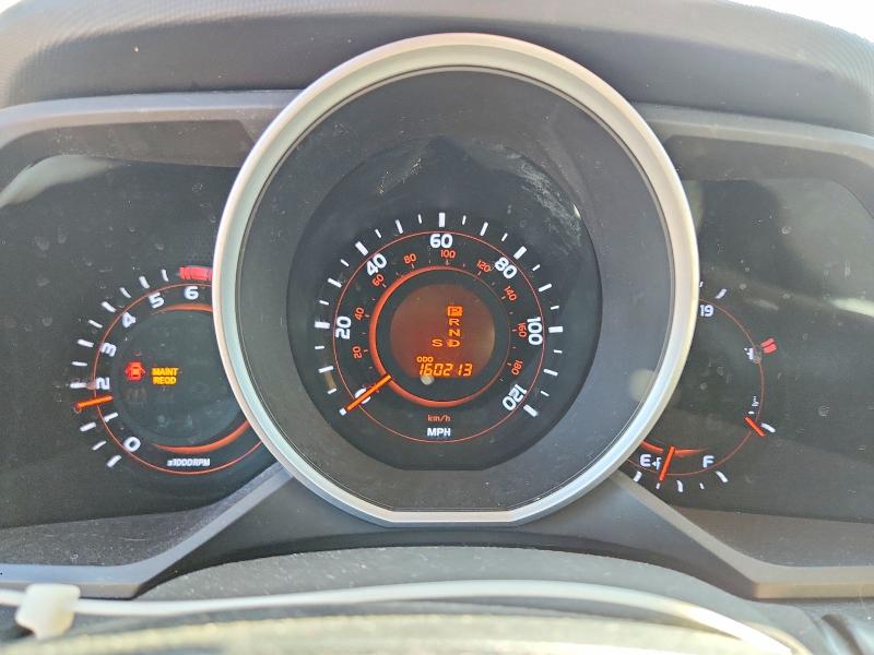 Photo 9 from auction – 2010 TOYOTA 4RUNNER SR with VIN JTEBU5JR4A5013051