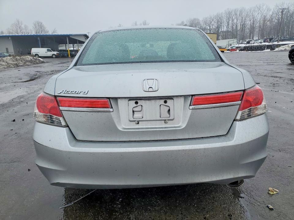 Zdjęcie 6 z aukcji – 2012 HONDA ACCORD LX z VIN 1HGCP2F36CA204825