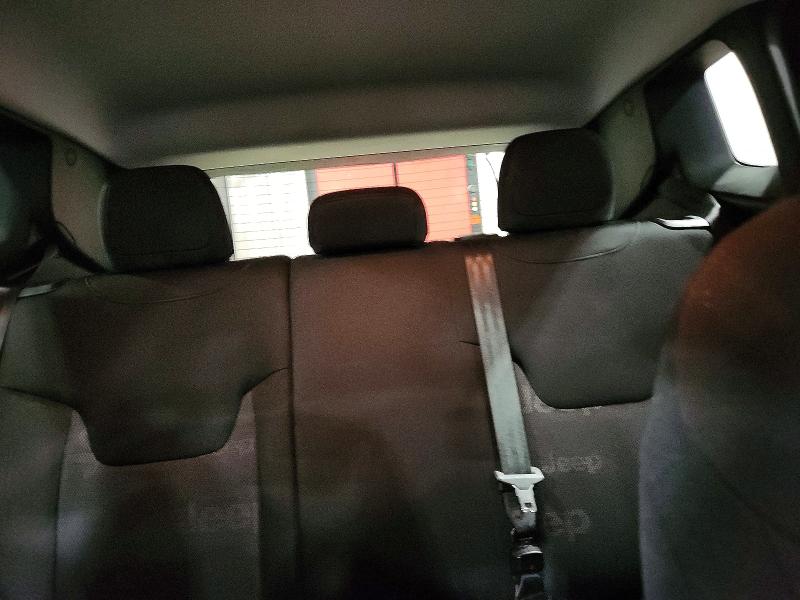 Photo 10 from auction – 2016 JEEP RENEGADE L with VIN ZACCJBBT5GPE07314
