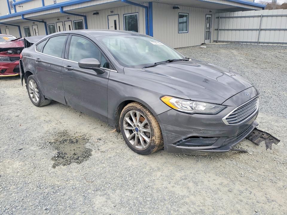 Photo 4 from auction – 2017 FORD FUSION with VIN 3FA6P0H77HR402347
