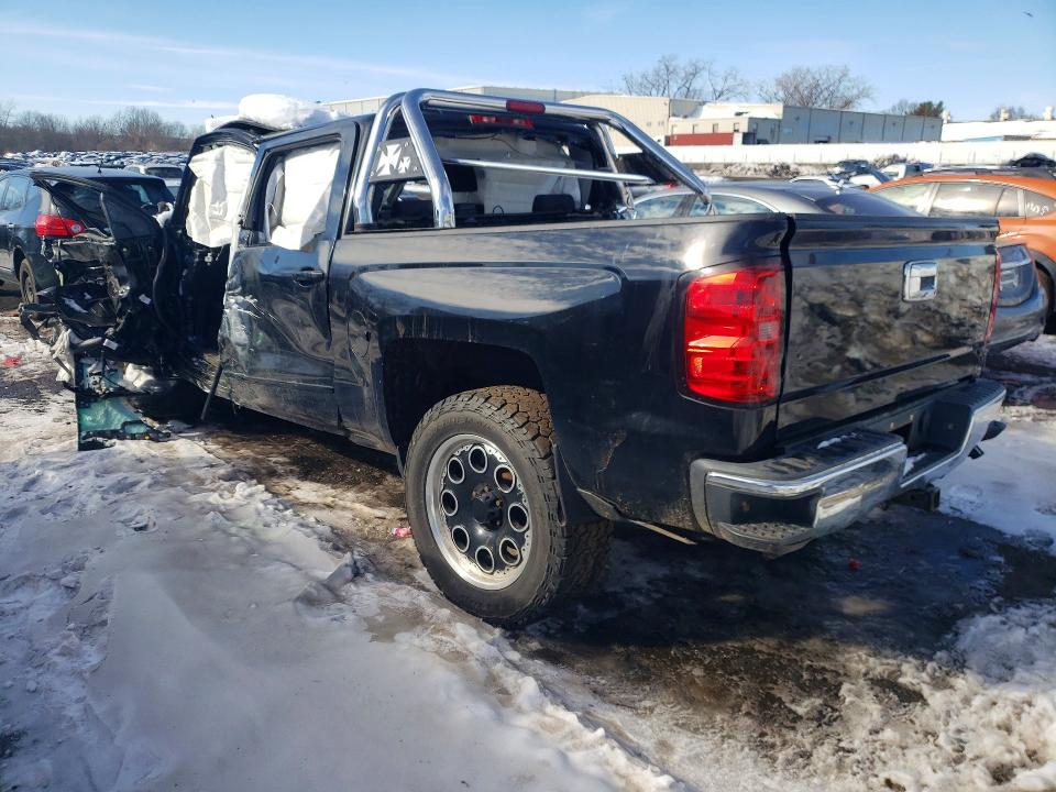 Photo 2 from auction – 2015 CHEVROLET SILVERADO with VIN 3GCUKREC4FG332496
