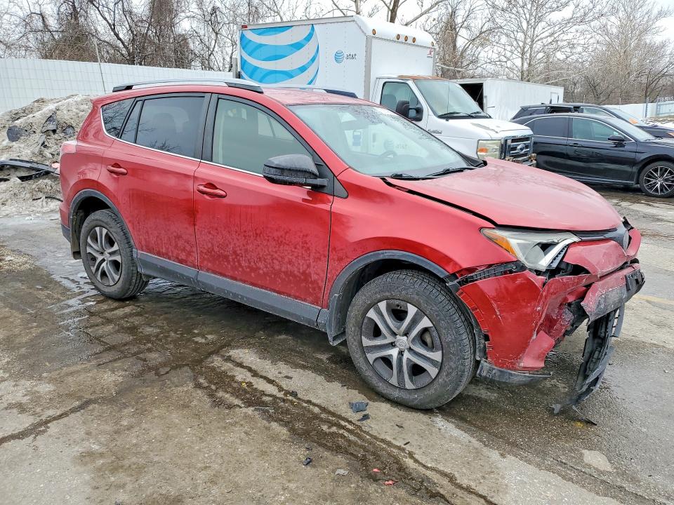Photo 4 from auction – 2017 TOYOTA RAV4 with VIN JTMZFREV2HJ120659