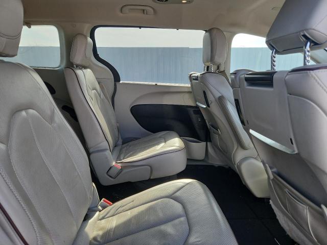 Photo 11 from auction – 2018 CHRYSLER PACIFICA with VIN 2C4RC1GG1JR105841