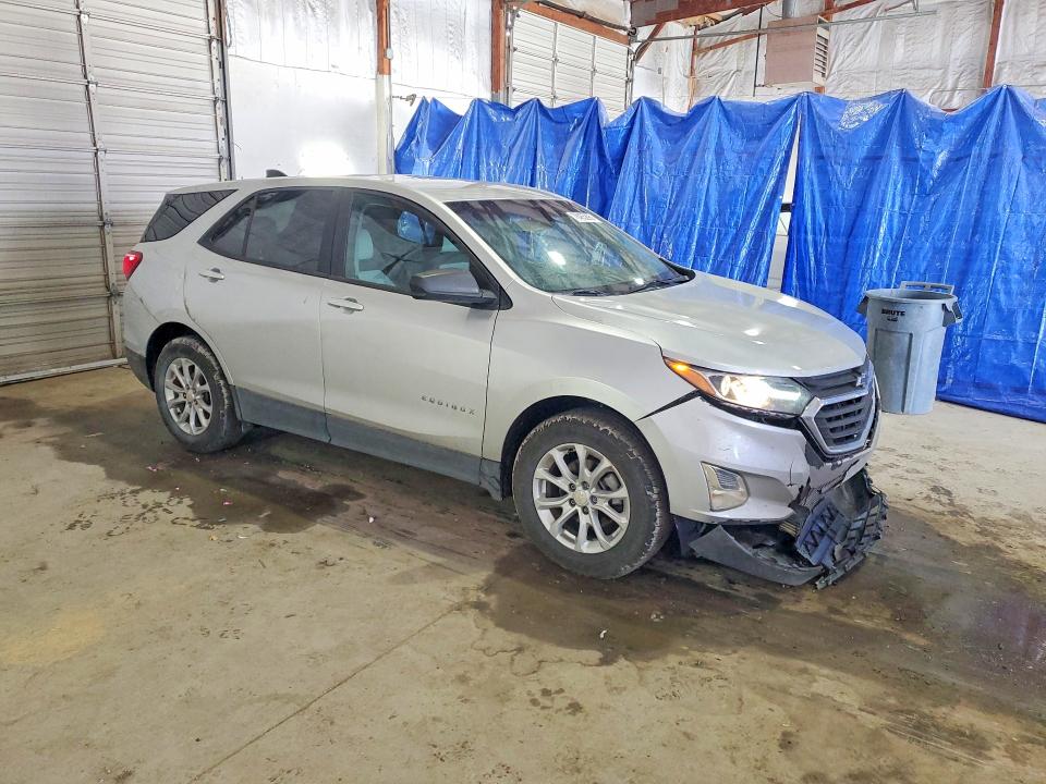 Photo 4 from auction – 2020 CHEVROLET EQUINOX with VIN 3GNAXHEV3LS733943