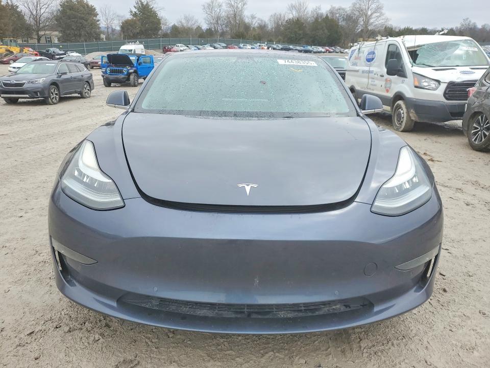 Photo 5 from auction – 2018 TESLA MODEL 3 with VIN 5YJ3E1EA1JF021531