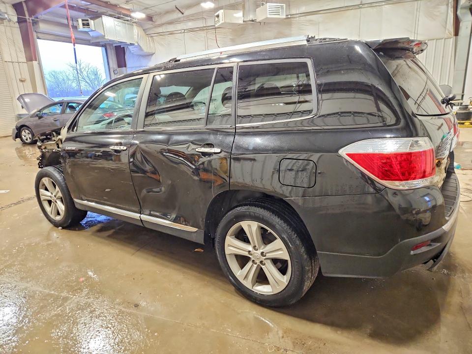 Foto 2 de la subasta – 2013 TOYOTA HIGHLANDER con VIN 5TDDK3EH5DS231300