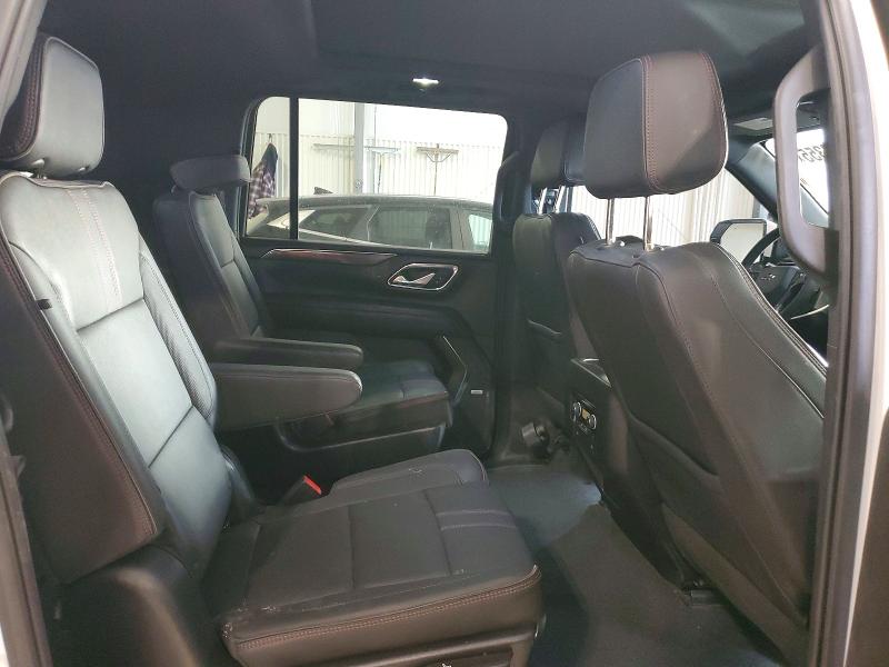 Photo 11 from auction – 2022 CHEVROLET SUBURBAN with VIN 1GNSKEKT6NR244754