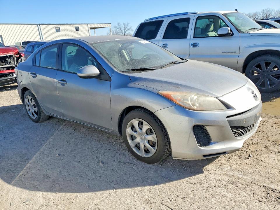 Photo 4 from auction – 2013 MAZDA 3 I with VIN JM1BL1TFXD1711677