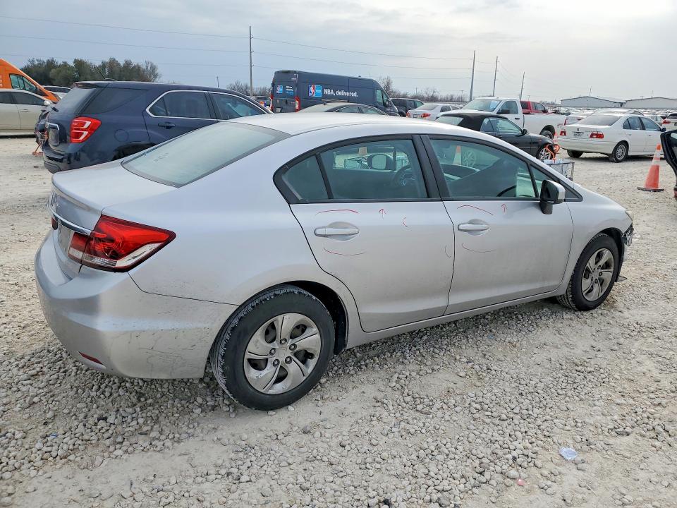 Photo 3 from auction – 2015 HONDA CIVIC with VIN 19XFB2F59FE100052