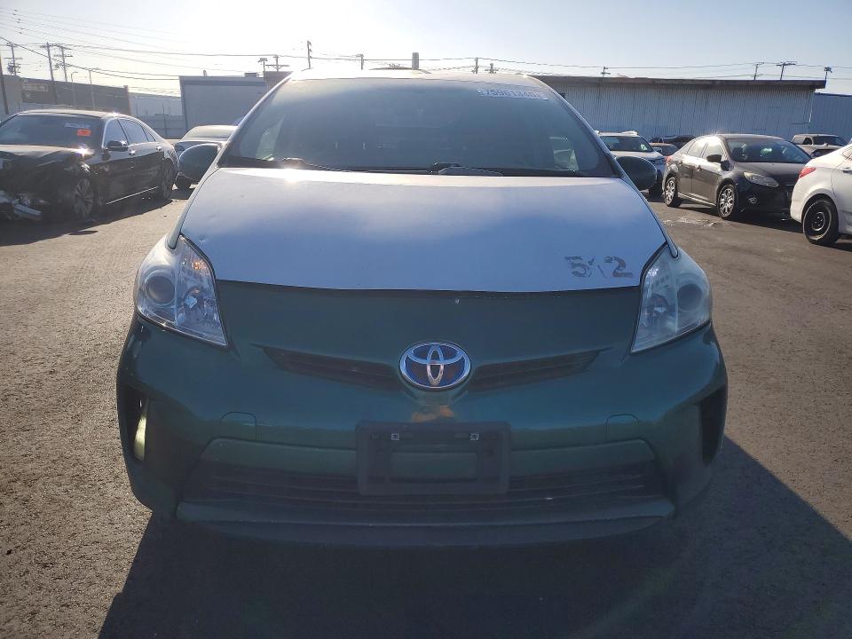 Photo 5 from auction – 2014 TOYOTA PRIUS with VIN JTDKN3DU5E0381649