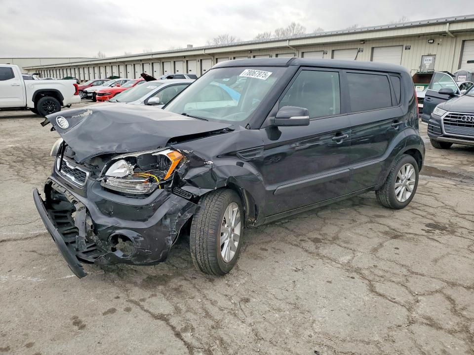 KIA SOUL 2012 with VIN KNDJT2A67C7455238 - Photo from auction