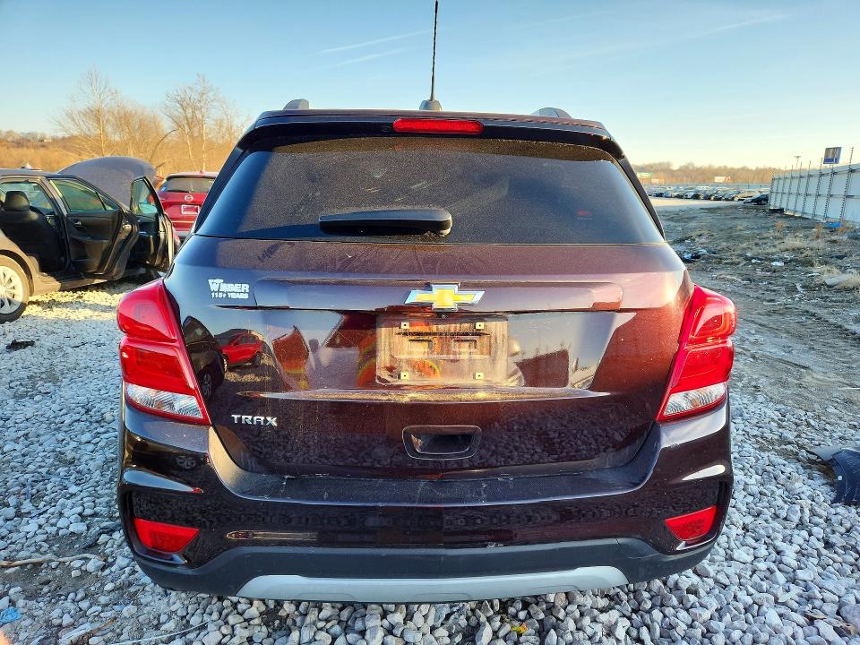 Photo 6 from auction – 2021 CHEVROLET TRAX with VIN KL7CJLSB9MB306194